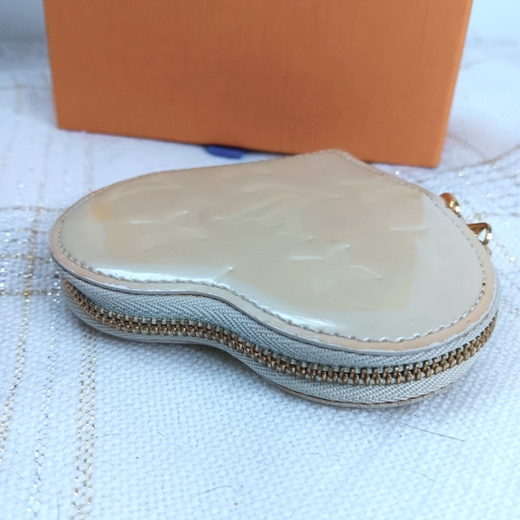 LOUIS VUITTON Monogram Vernis Portomone Cool Coin Purse Heart Case M91479 - Picture 9 of 17